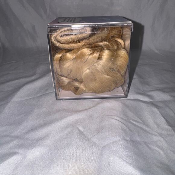 New!! Lock & Mane human hair pony tail extension main image 4